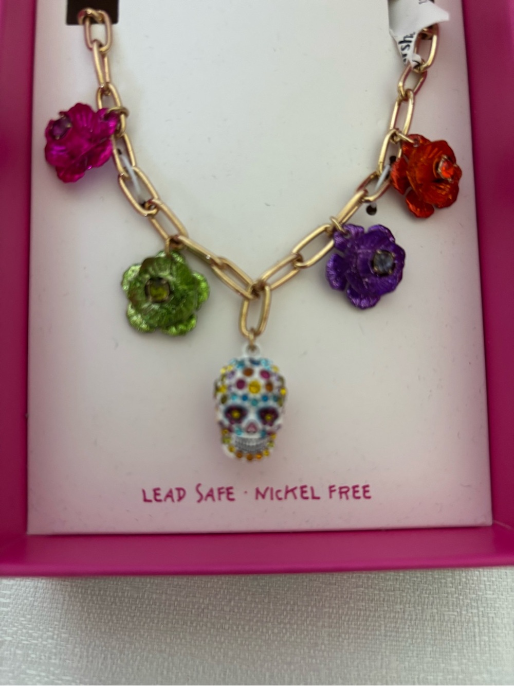 NWT Betsey Johnson Gold Chain Necklace w/ Multicolor Flower Charms & Crystal Sku - Picture 2 of 4